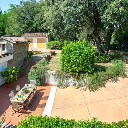 6 Bedroom Cozy In بيت للعطل