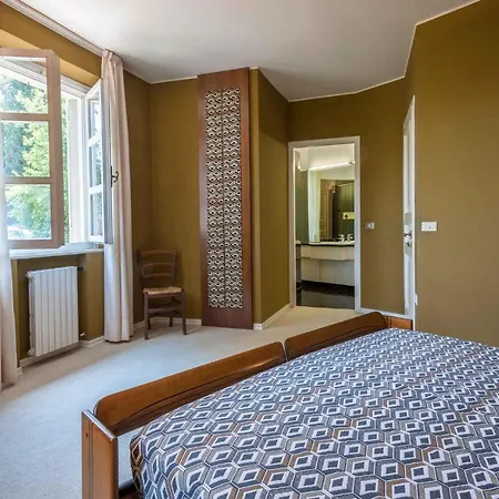 6 Bedroom Cozy In *