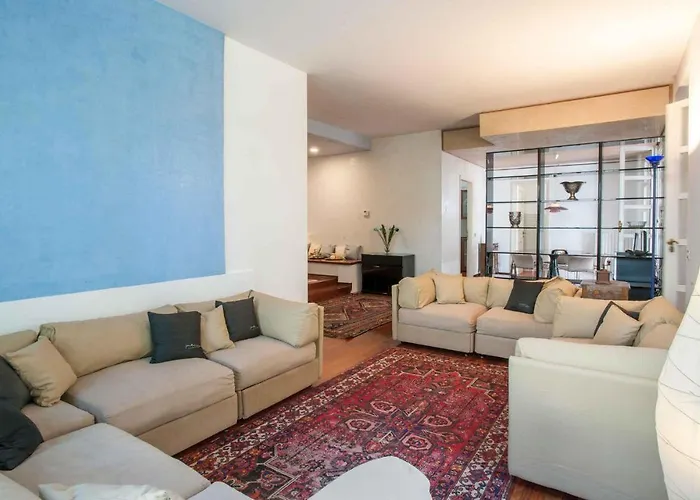 Дом отдыха 6 Bedroom Cozy In