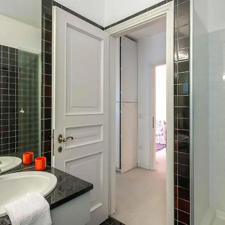 Сasa de vacaciones 6 Bedroom In *