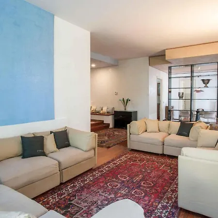 Vakantiehuis 6 Bedroom Cozy In